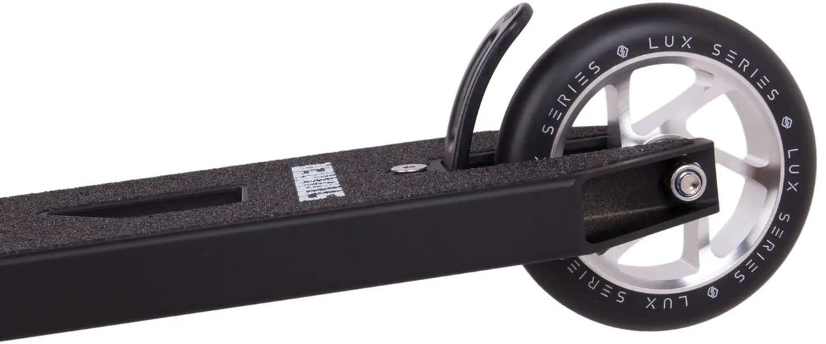 Freestyle koloběžka Striker Essential L Black Silver